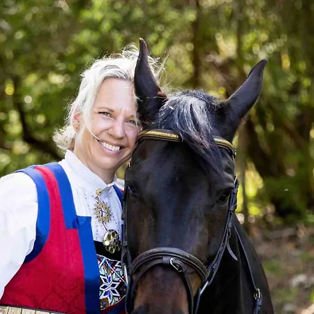 To At Our Beautiful Horse Farm! * Drammen